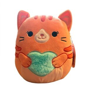 Squishmallow Gigi BNWT Orange Cat Plush with Heart